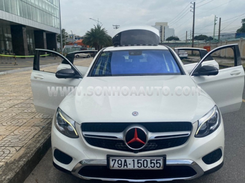 Xe Mercedes Benz GLC 300 Coupe 4Matic 2017
